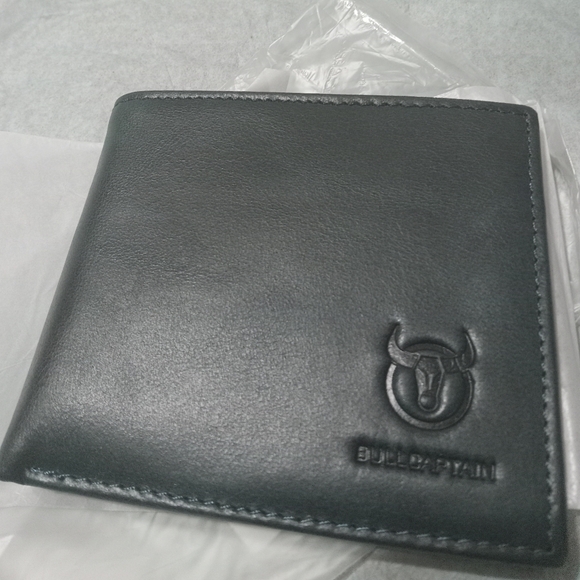 Dark Green bull captain wallet - Picture 1 of 3